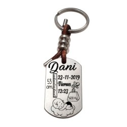 Llavero natalicio niño, modelo ADVENTURE, rellena los campos con los datos.