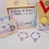 KIT Regalo PROFES con pulsera, medalla, diploma y pin  | Dcorazon