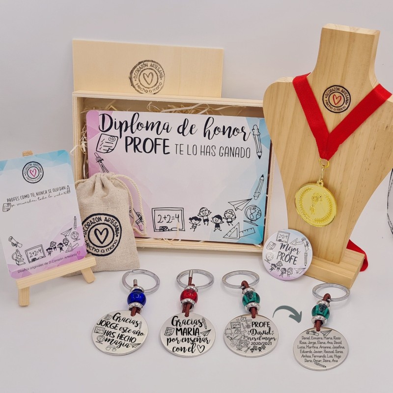 KIT Regalo PROFES con llavero, medalla, diploma y pin | Dcorazon