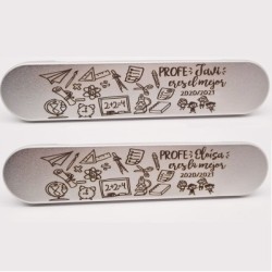 KIT Regalo PROFES con bolígrafo, medalla, diploma y pin  | Dcorazon