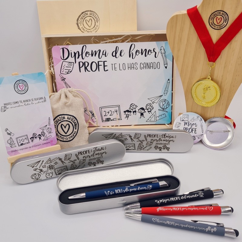 KIT Regalo PROFES con bolígrafo, medalla, diploma y pin  | Dcorazon
