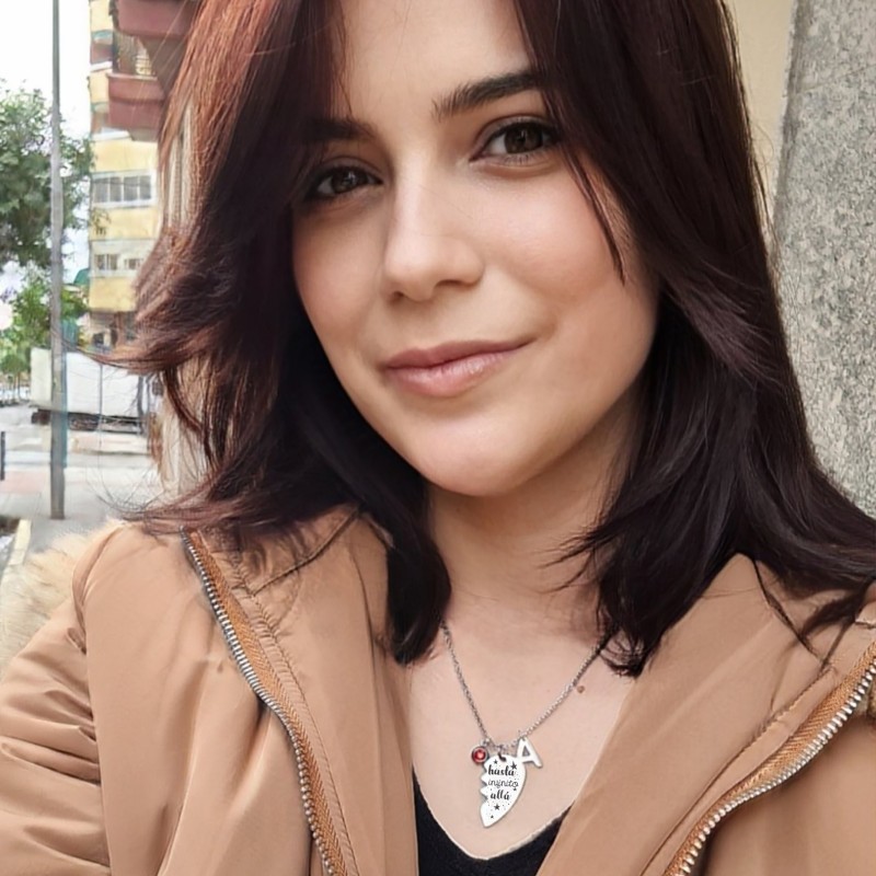 Collar de acero inoxidable, modelo AMORE, elegante con una cadena fina.