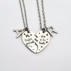 Collar corazón partido, para San Valentín, de acero inoxidable, modelo AMORE, elegante con una cadena fina.