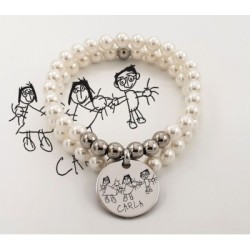 Pulsera personalizada dibujo infantil, montada con perlas de vidrio nacaradas, elástica.