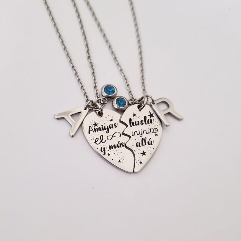 Collar corazón partido, para San Valentín, de acero inoxidable, modelo AMORE, elegante con una cadena fina.