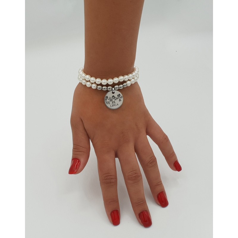 Pulsera personalizada dibujo infantil, montada con perlas de vidrio nacaradas, elástica.