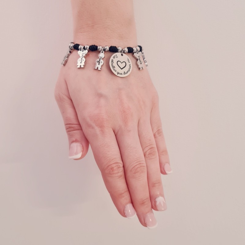 Pulsera con niños colgando | DCorazón