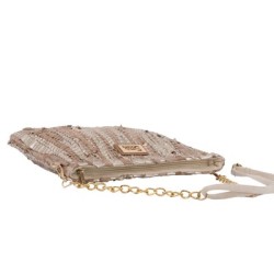 Bolso Clutch trenzado Simó Sastre, modelo Briana, colección yute 2025.