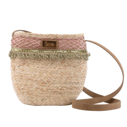Bolso mediano trenzado Simó Sastre, modelo Melanie, colección yute 2025.