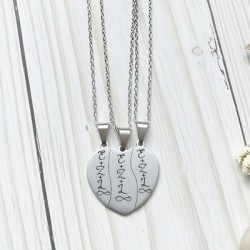 Collar corazón triple, para San Valentín, de acero inoxidable, modelo AMIGAS, elegante con una cadena fina.